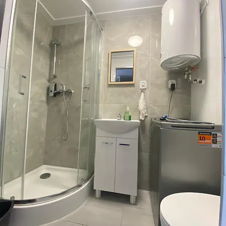 Male Mieszkanie Blisko Pkp, Pks