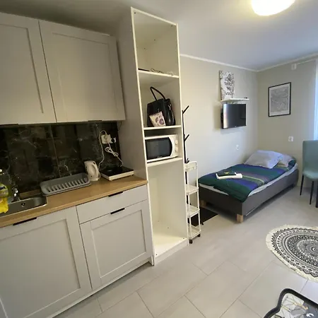 Male Mieszkanie Blisko Pkp, Pks Apartmán *